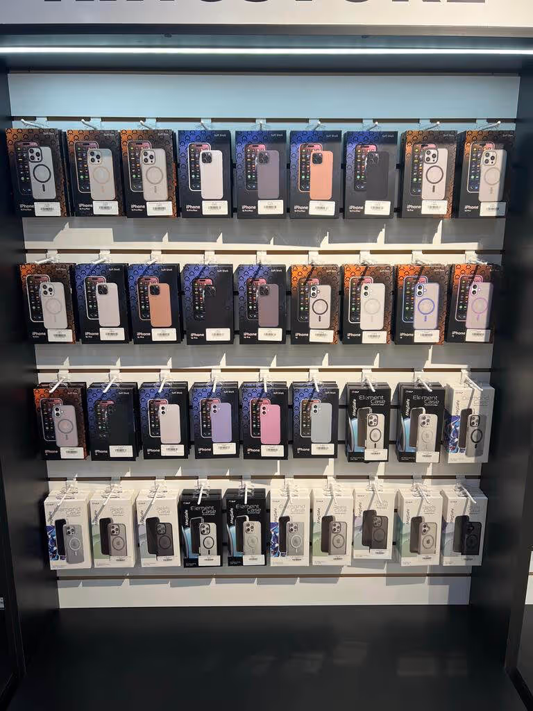 Наши партнеры — это ведущие магазины оригинальной техники